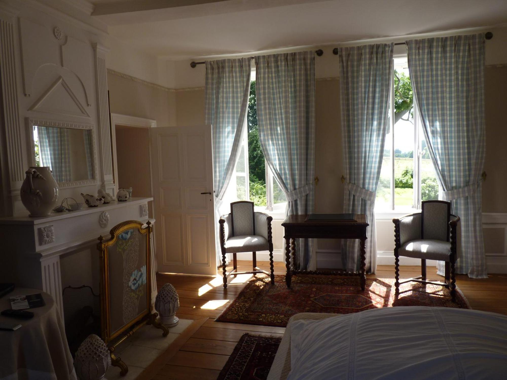 Chambres D'Hotes Le Petit Sully Sully  Eksteriør bilde